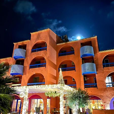 Cit'Hotel Des 2 Golfs Лёкат Экстерьер фото